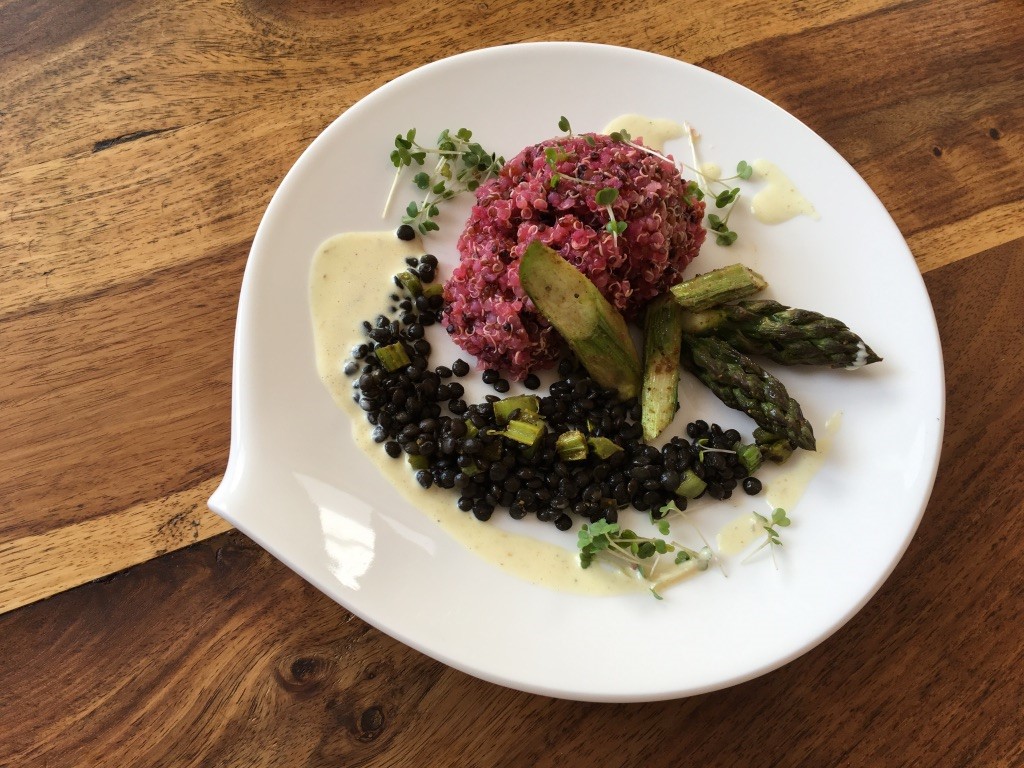 ROTE BETE QUINOA AUSGLEICHEND, STÄRKEND Ayurveda ernährung - ayurveda at home salzburg